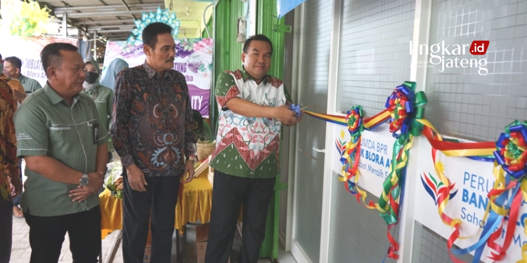 Bupati Arief Resmikan Kantor Kas BPR Bank Blora Artha di Randublatung